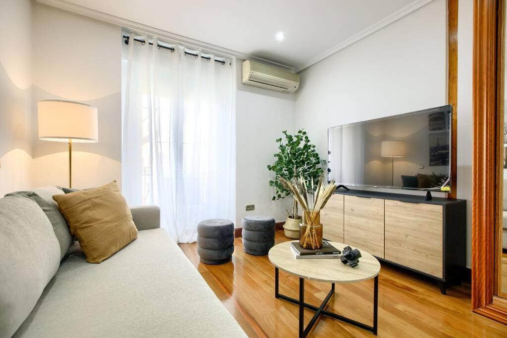 Cozy Flat In The Center Of Madrid-Comend-3-De ภายนอก รูปภาพ